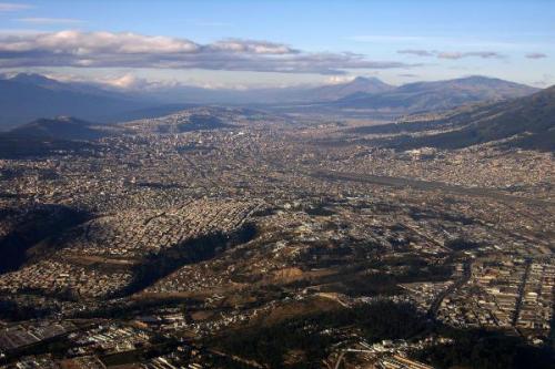 cuenca Aerial-View-Cuenca-Ecuador-400x600