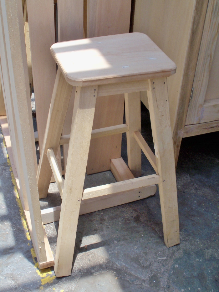 stool 100_3742 (2)