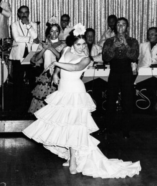 Estrellita Izquierdo performing in the early 1960s)